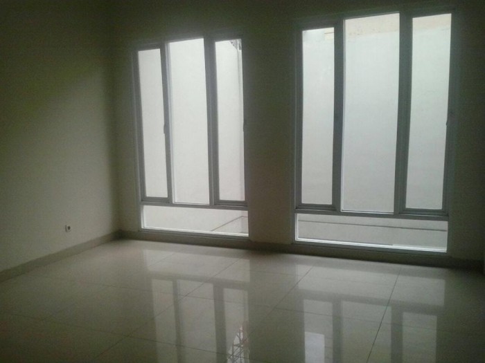 Rumah dijual di Jl. Kemang Timur 8 